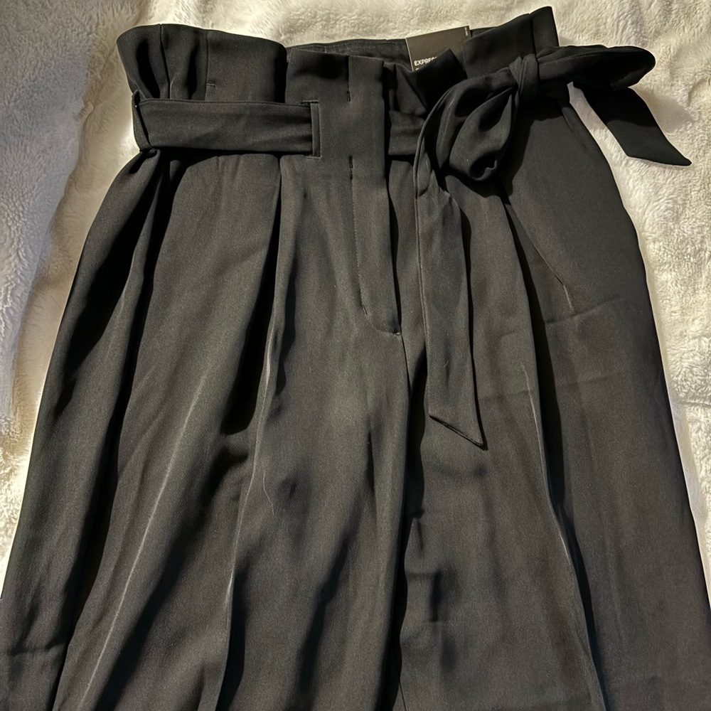 Size 8 belted wide leg pants from Express
